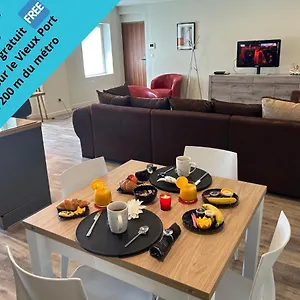 Appartement Standing Vieux Port 110 M2,, Marseille